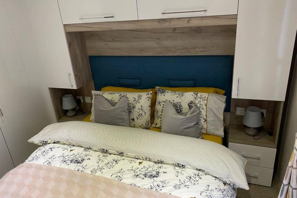 Glade Lodge- North Devon Coast, Bideford Bay Caravan Park Екстериор снимка