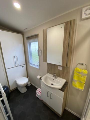 Glade Lodge- North Devon Coast, Bideford Bay Caravan Park Екстериор снимка